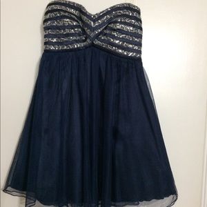 Size 3 navy blue Homecoming Dress